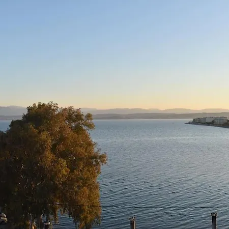 Beachfront Penthouse With Seaview Διαμέρισμα