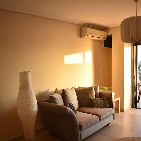 Beachfront Penthouse With Seaview Διαμέρισμα *