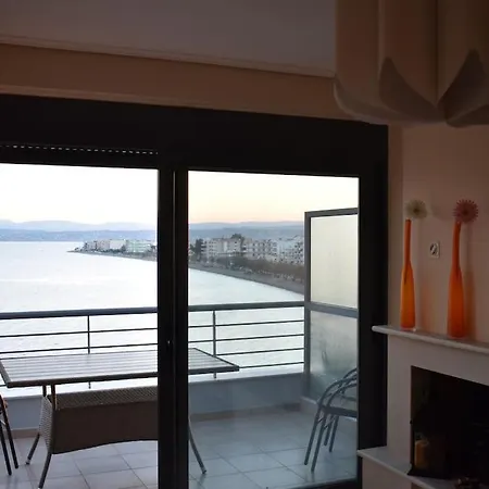 Διαμέρισμα Beachfront Penthouse With Seaview