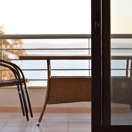 Διαμέρισμα Beachfront Penthouse With Seaview *