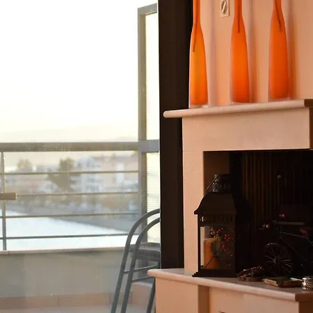 Beachfront Penthouse With Seaview Λευκαντί