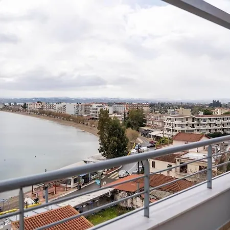 Διαμέρισμα Beachfront Penthouse With Seaview *