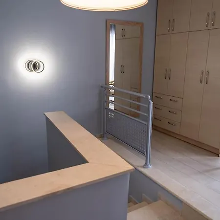 Διαμέρισμα Beachfront Penthouse With Seaview *